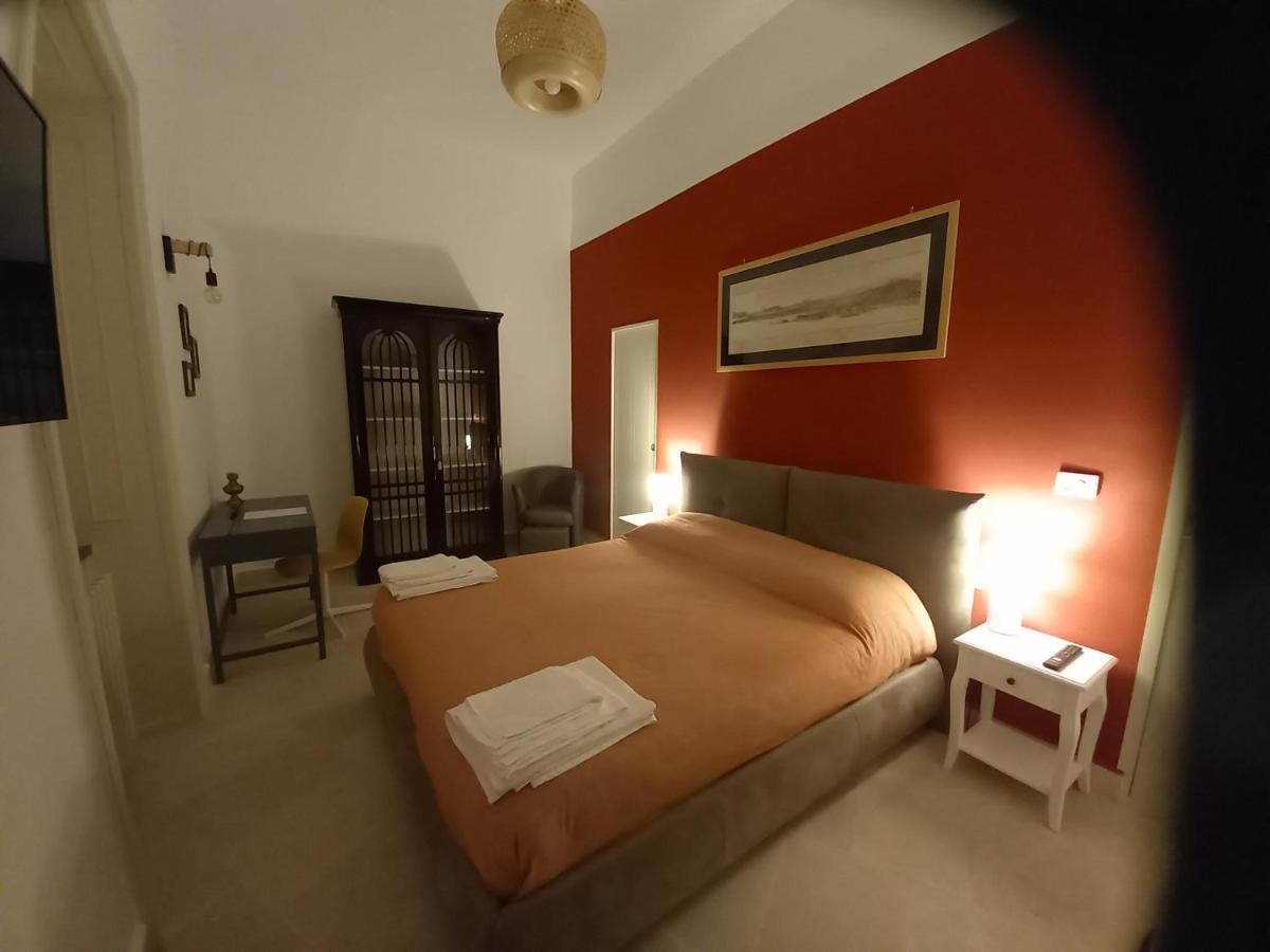 Bed and Breakfast Le Petit Palais - Neapel Exterior foto